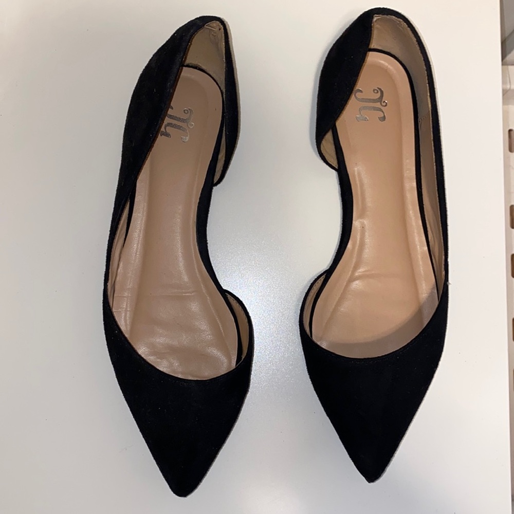 Pointed toe flats